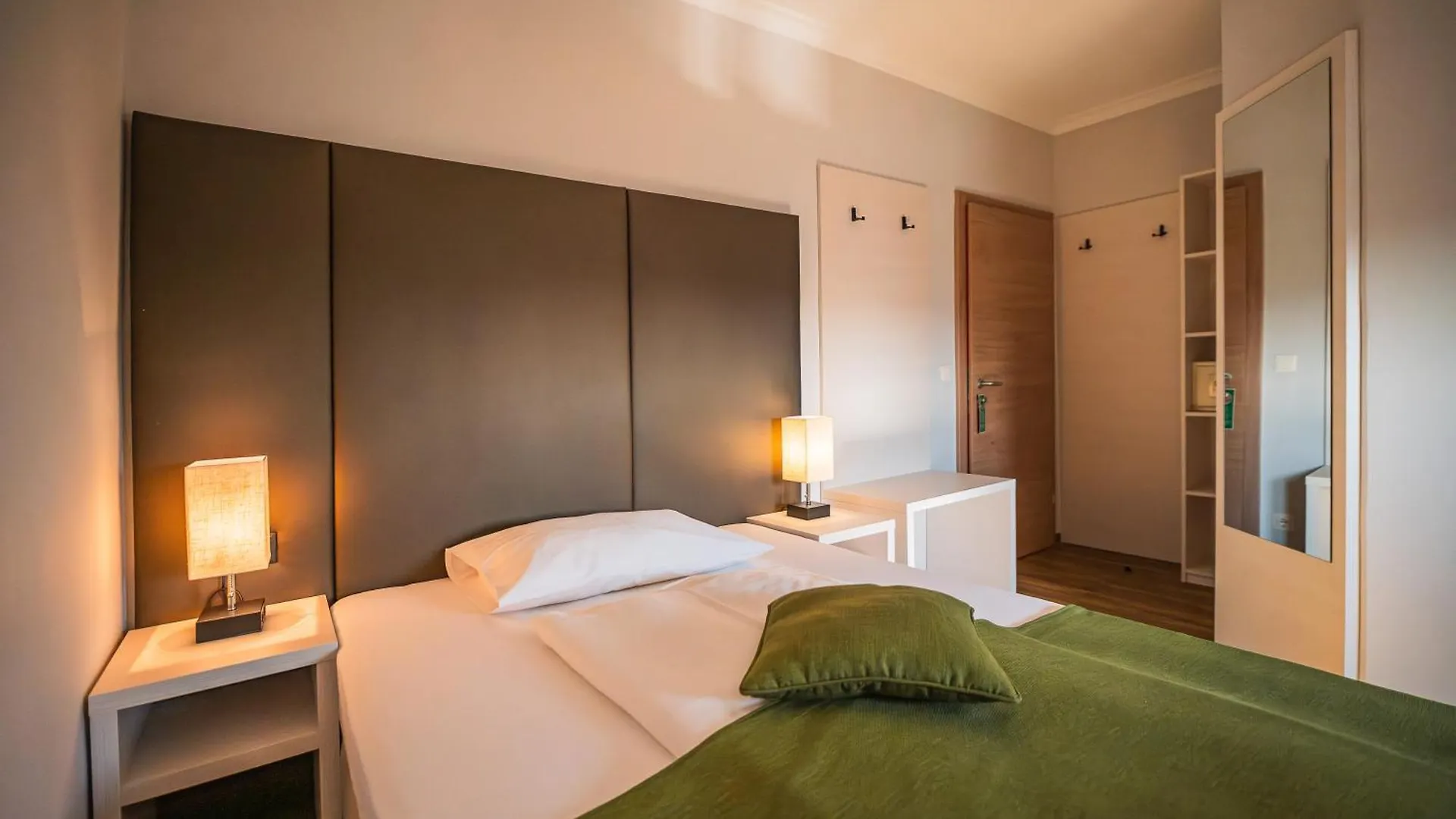 Arion Airport Hotel Schwechat 4*,  Austria