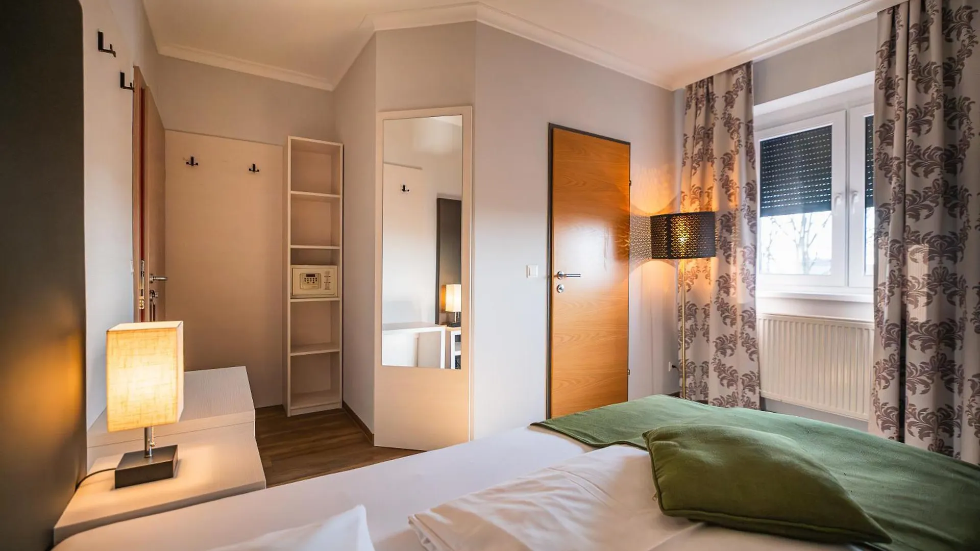 Arion Airport Hotel Schwechat 4*,  Austria