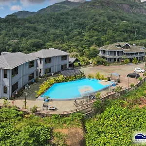 **** Couette-café Blue Hill Seychelles