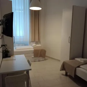 2* Casa de hóspedes Ch-hotel Luka Budget
