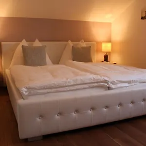 https://haus-haslach.saalbachhinterglemmhotels.com