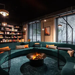 a-stay-antwerpen.brusselshotelsbook.com/